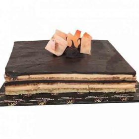 Send Pearl Continental Hotel Cakes To Pakistan