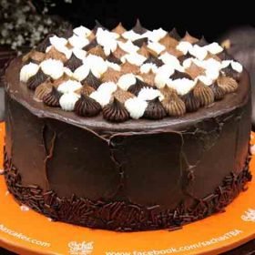 Send Sachas Cake To Pakistan